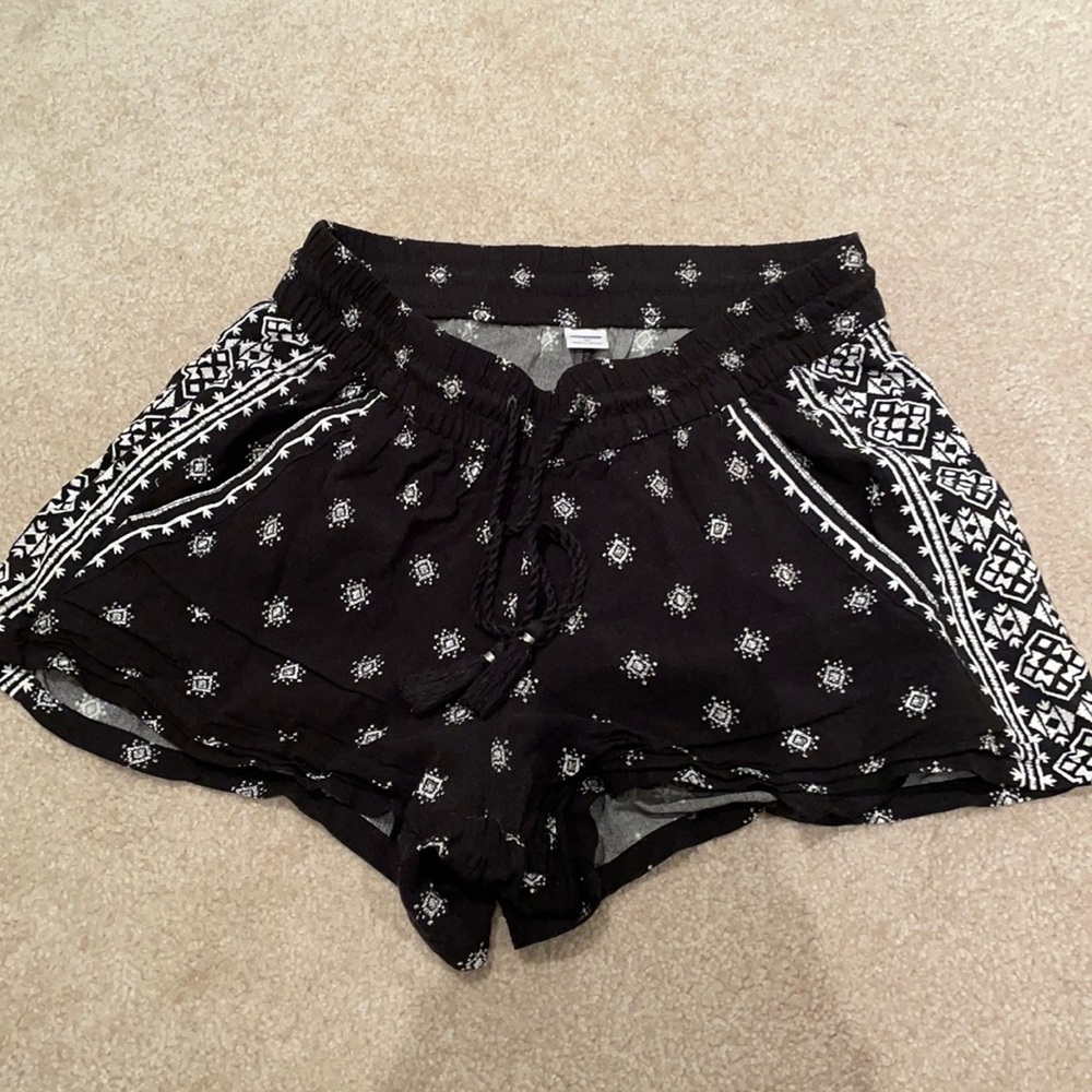 trendy summee flowy shorts